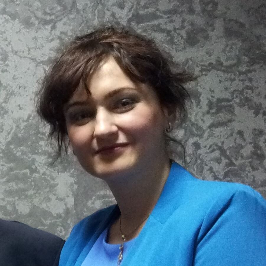 cropped-anna.jpg